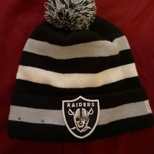 Oakland Raiders beanie